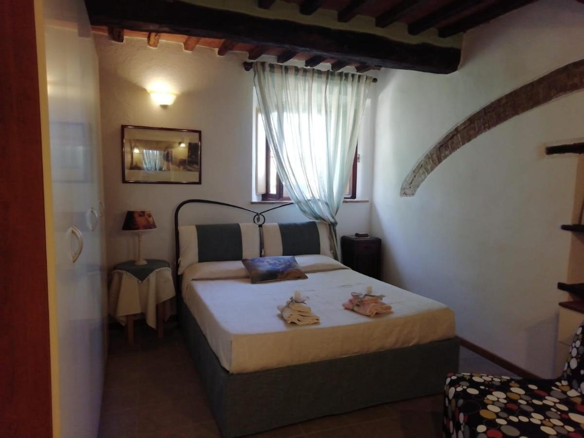 Appartamento Crete Senesi كاستيلْنْوافو بيراردين المظهر الخارجي الصورة
