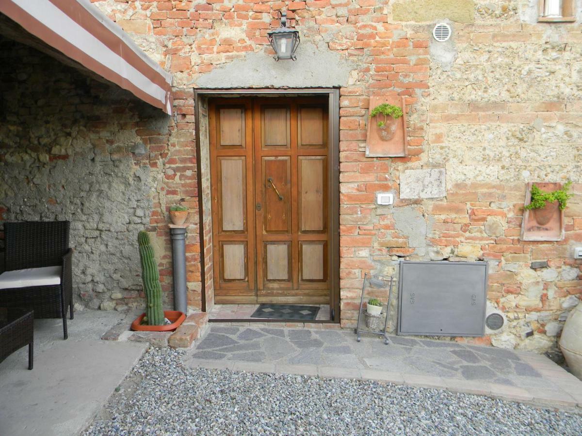 Appartamento Crete Senesi كاستيلْنْوافو بيراردين المظهر الخارجي الصورة